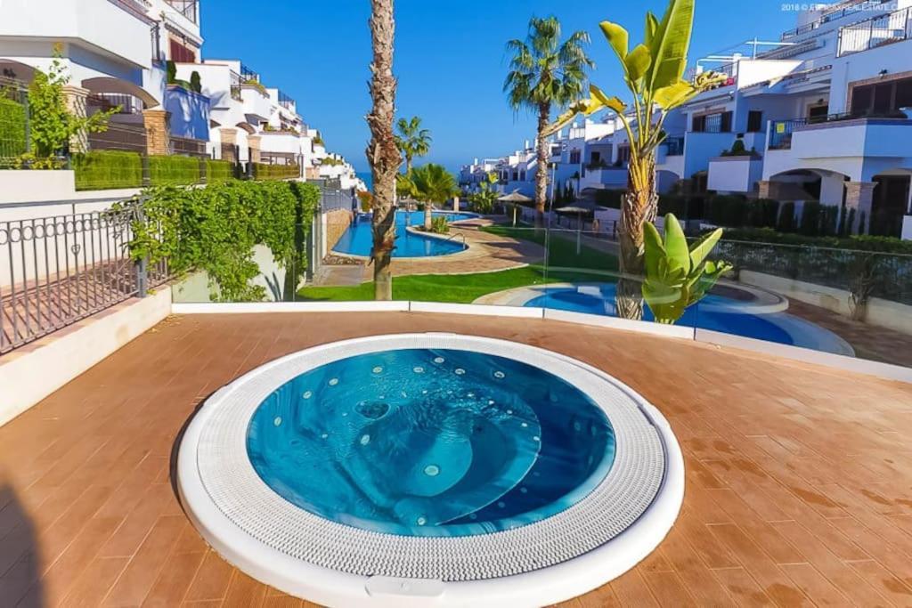 Azul Beach By La Mata Beach Торевьиа Экстерьер фото