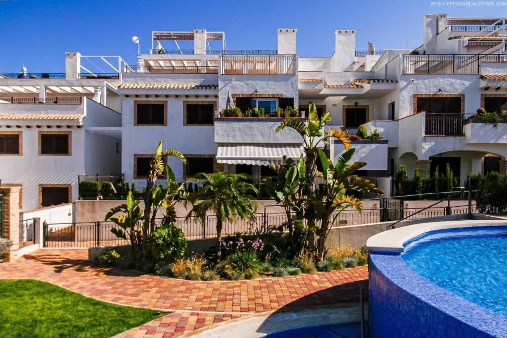 Azul Beach By La Mata Beach Торевьиа Экстерьер фото